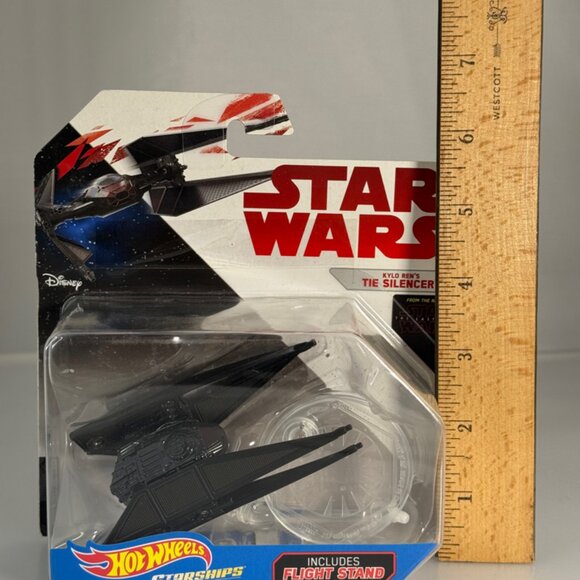 KYLO REN'S TIE SILENCER Star Wars Hot Wheels Die Cast Mattel Starships NEW - Picture 8 of 9